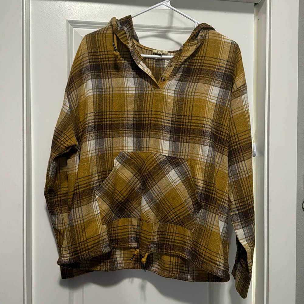 Hooded plaid pullover